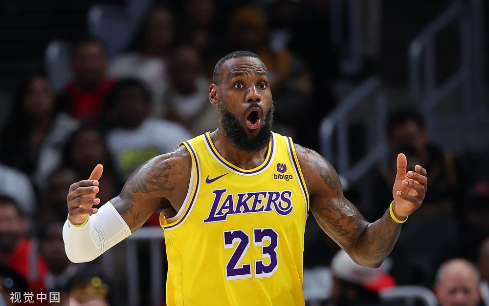 周琦在受伤 周琦在受伤