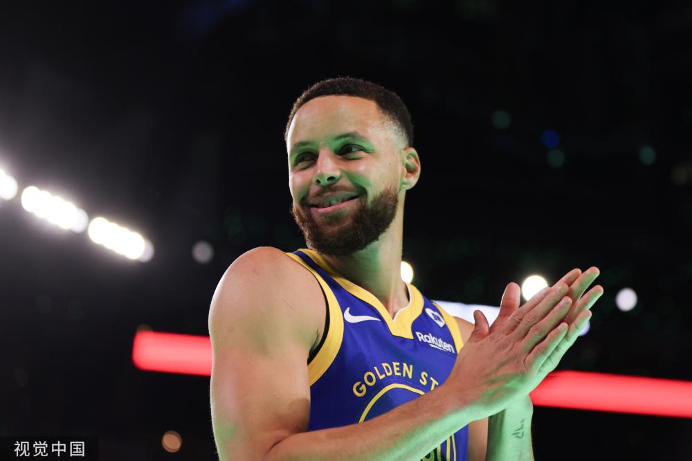 现出兴趣 现出兴趣